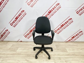 Кресло "Престиж" с подлокотниками, материя черная, нагрузка до 90 кг