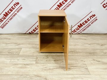 Тумба прикроватная с дверцей и полкой (без ниши) из ЛДСП 16мм, размер 380*400*595 мм., бук светлый