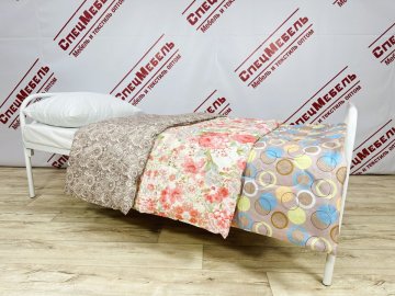 Одеяло синтепон 140*205 1,5-сп. (200гр/кв.м)