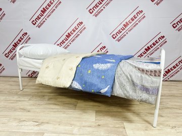 Одеяло синтепон 140*205,1,5-сп. (300гр/кв.м)